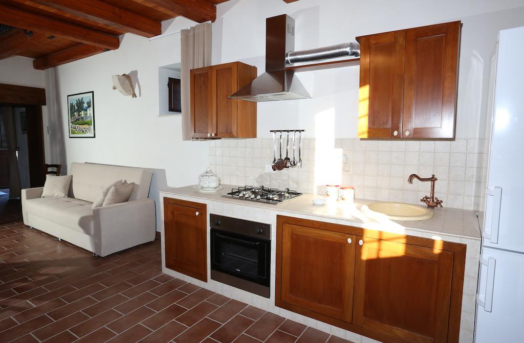 קיארמונטה גולפי Serravalle Relais & Country Villa With Private Pool - Esclusive Use חדר תמונה